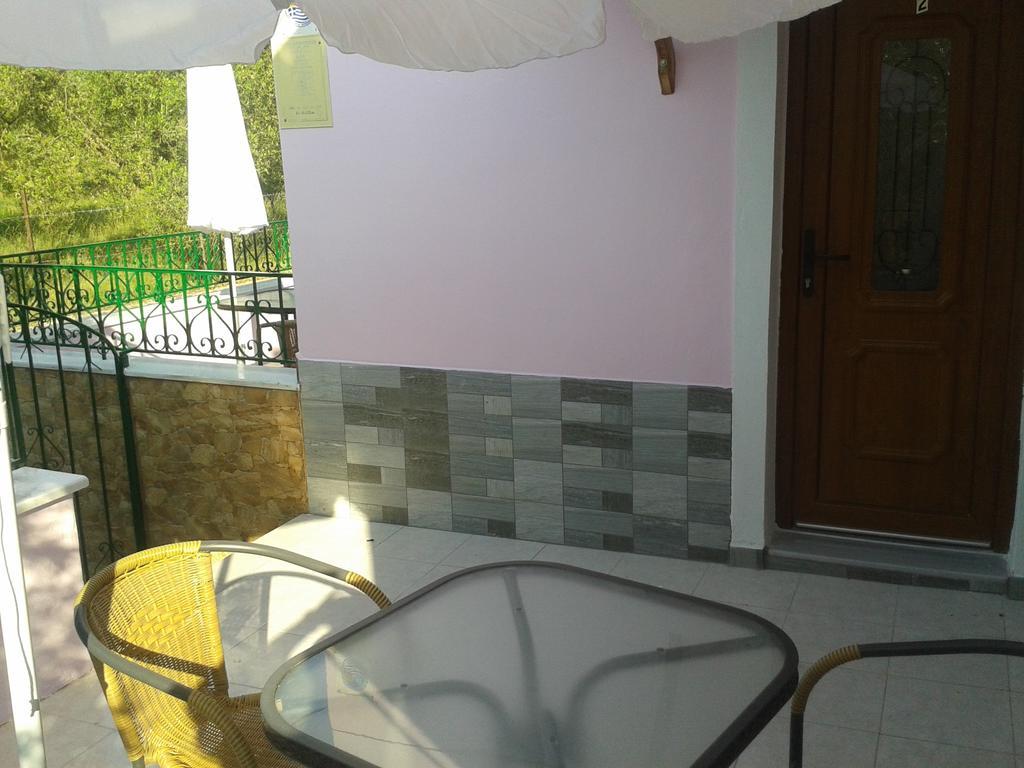Vassilis Studios Anaxos Exterior foto